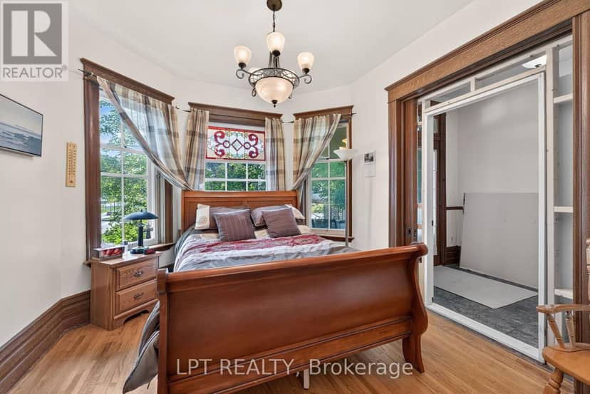 277 Andrew Street — photo 14 of 40