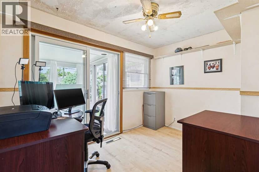 1219 Renfrew Drive NE — photo 23 of 40