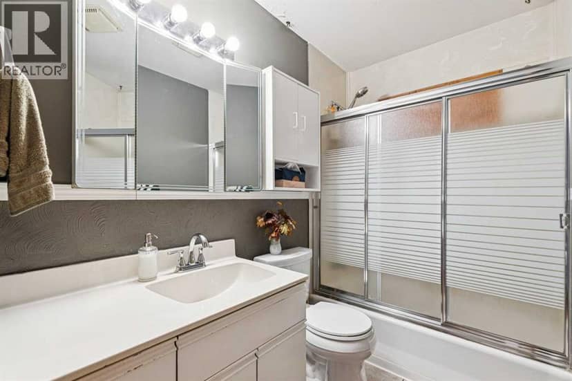 1219 Renfrew Drive NE — photo 26 of 40