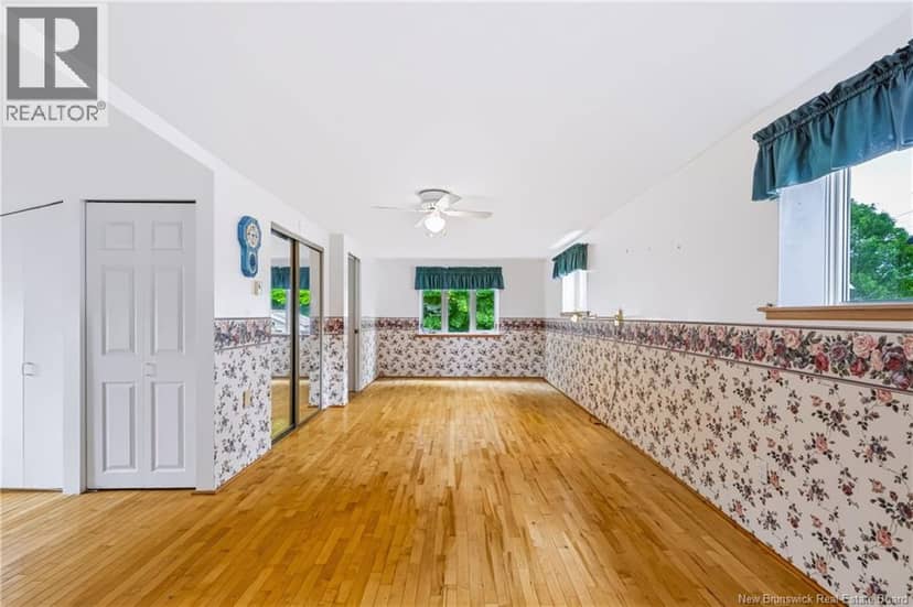 292 Saint John Street — photo 18 of 40