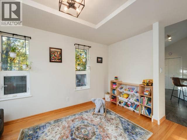 50 Thompson Road — photo 12 of 40