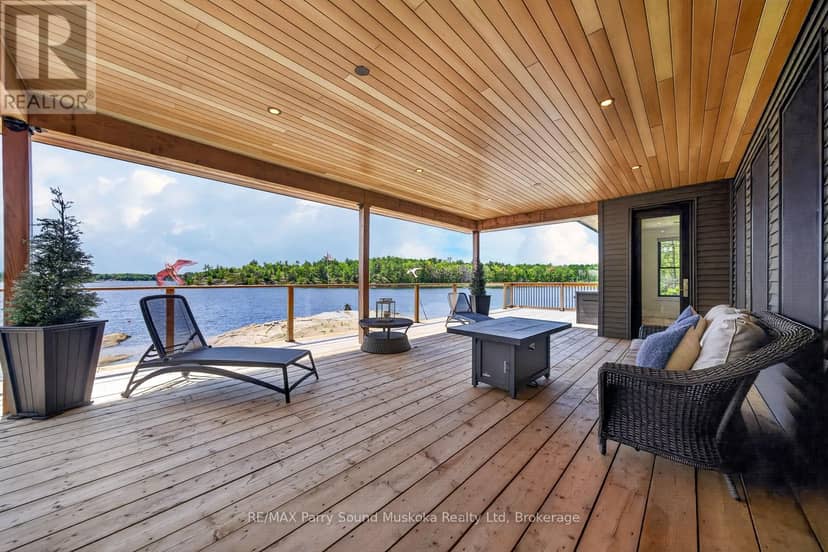 32 A11 Island — photo 8 of 40