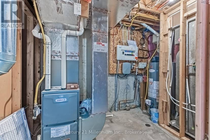 16 - 409 Joseph Street — photo 27 of 40