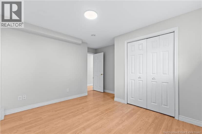 237 Glencairn Drive — photo 24 of 31