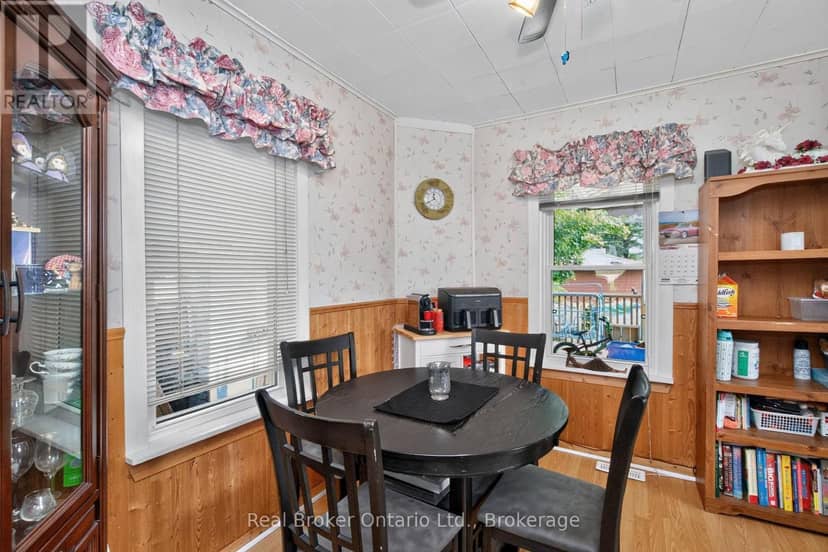 179 Seventh Street, Midland, photo 6