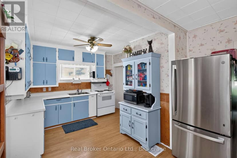 179 Seventh Street, Midland, photo 7