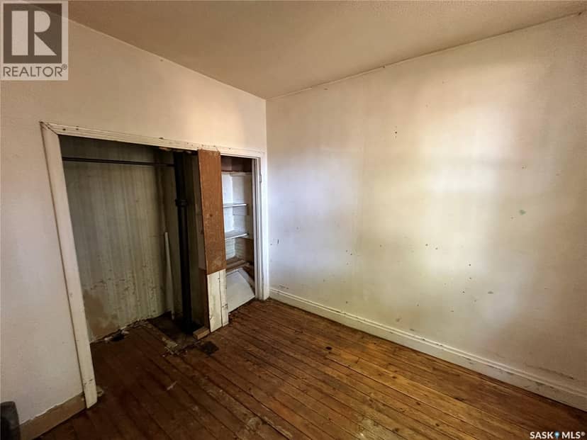 433 I Avenue S — photo 12 of 13