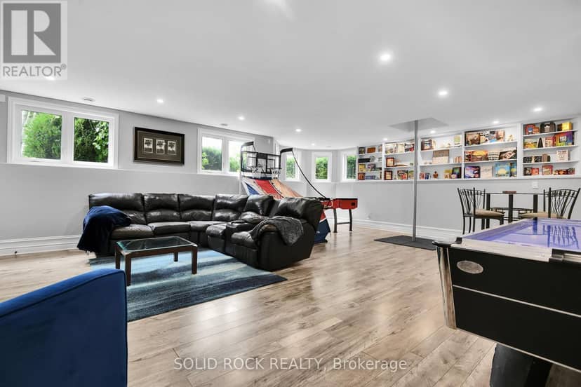 7040 Donwel Drive — photo 21 of 40