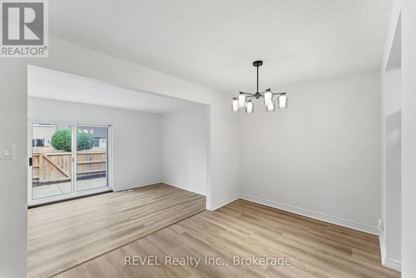 15 - 151 Linwell Road — photo 10 of 40