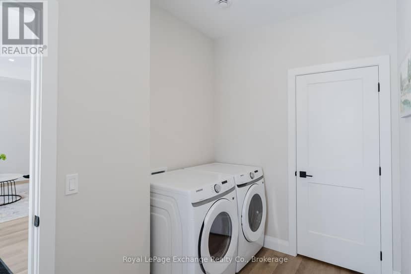 Unit 43 - 1071 Waterloo Street N — photo 24 of 28