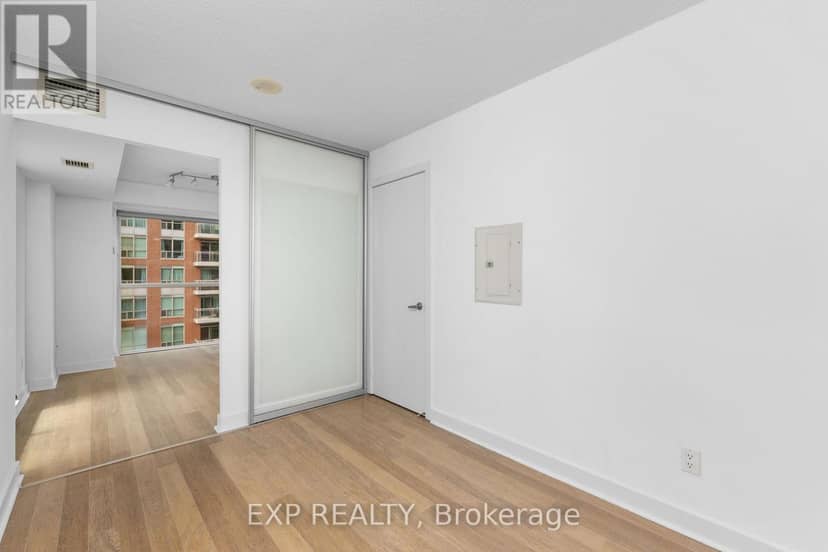 712 - 80 Western Battery Road — photo 18 of 24