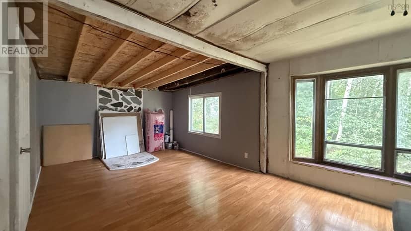 337 North Aldershot Road, Steam Mill, photo 7