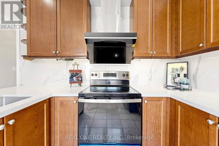 262 Cornell Centre Boulevard — photo 12 of 40