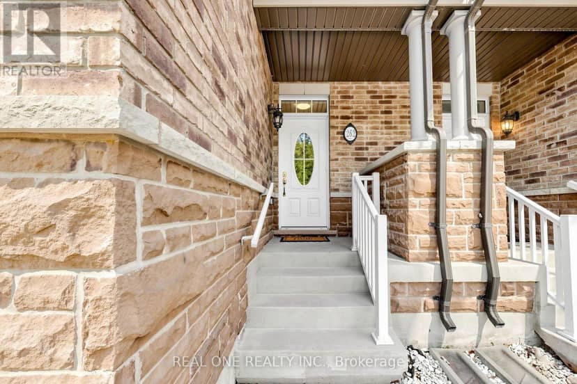 262 Cornell Centre Boulevard — photo 2 of 40
