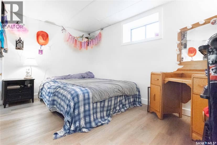 1152 Campbell STREET — photo 34 of 38