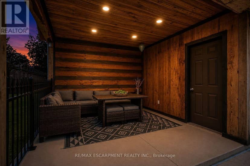 4852 Northgate Crescent — photo 10 of 40