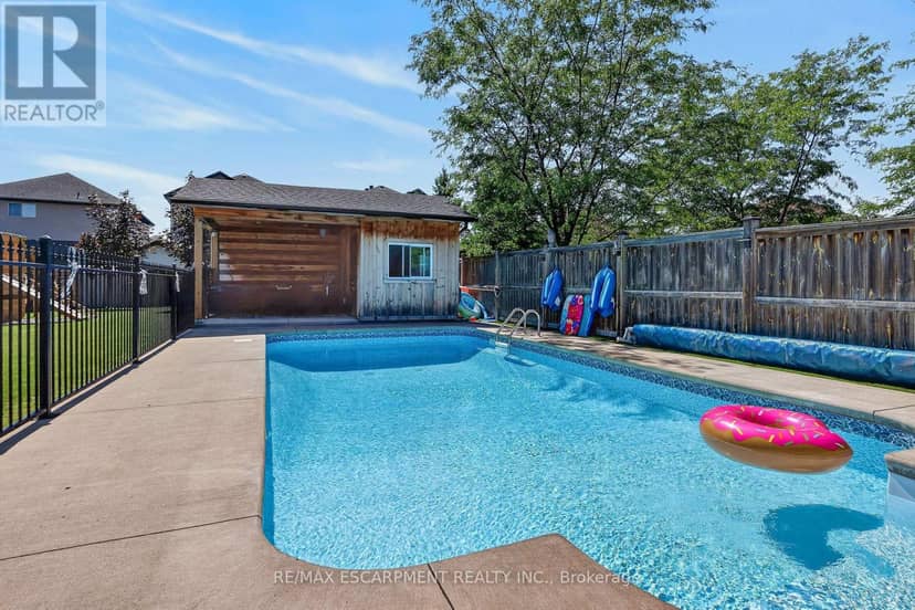 4852 Northgate Crescent — photo 7 of 40