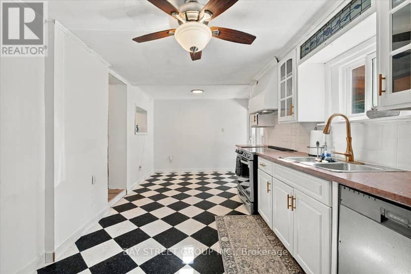 325 Chatham Street — photo 14 of 22