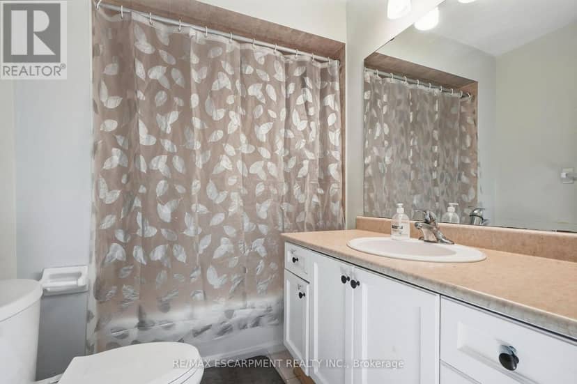 31 Peachwood Crescent — photo 28 of 40
