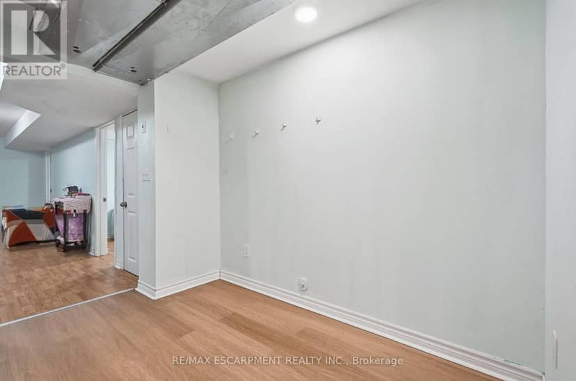 31 Peachwood Crescent — photo 31 of 40