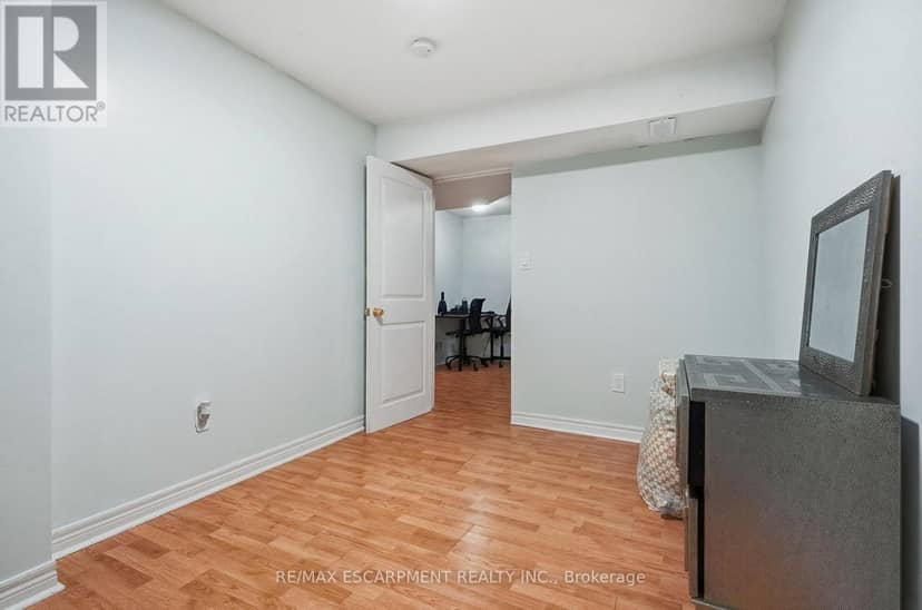 31 Peachwood Crescent — photo 35 of 40