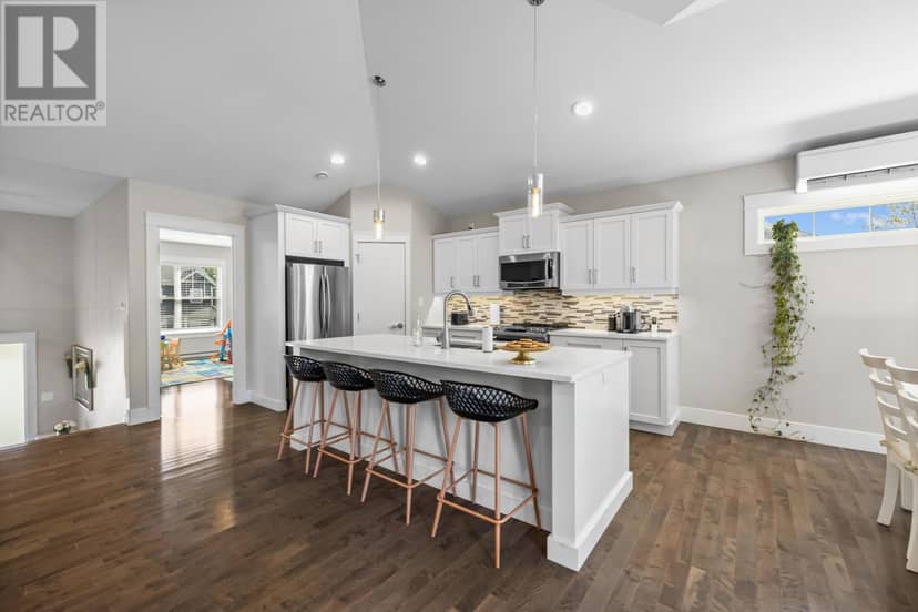 97 Nash Drive — photo 4 of 40