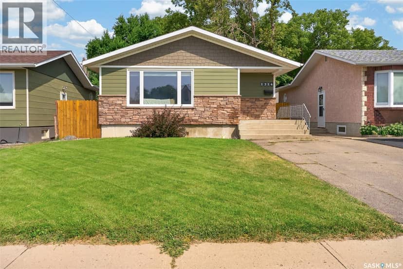 1214 Grandview STREET W — photo 1 of 40