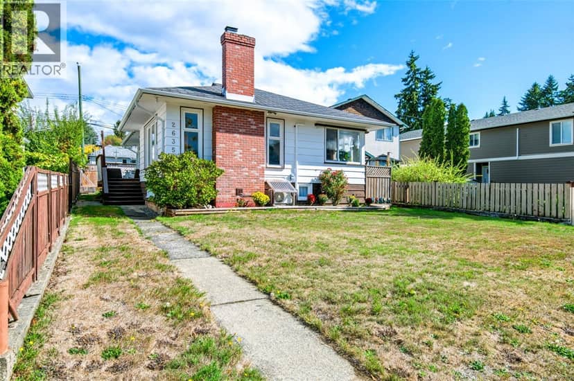 2635 5th Ave — photo 1 of 28