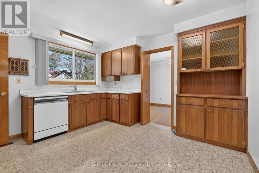 9 Dianna Street — photo 12 of 40