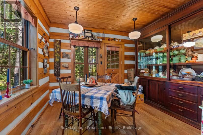 107A Ravenswood Lane — photo 9 of 40