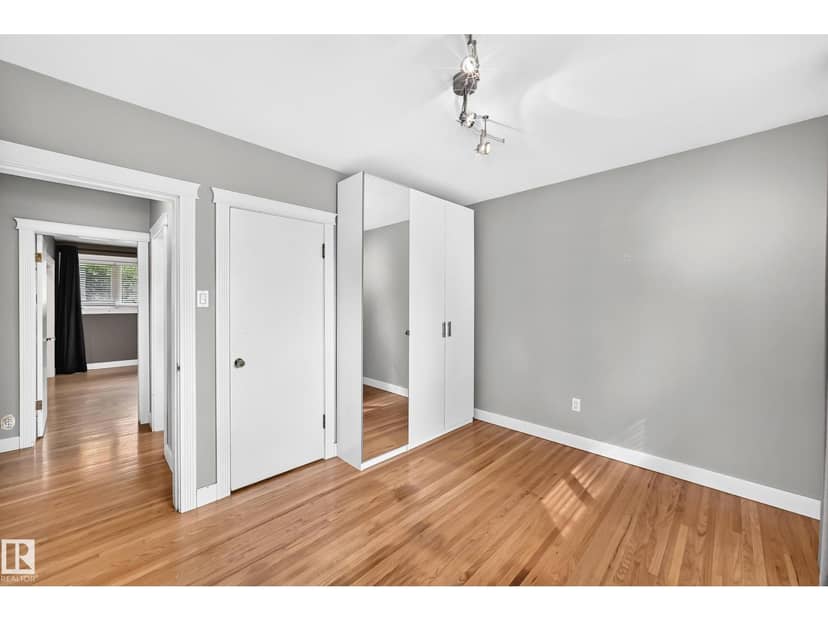 10715 133 ST NW — photo 30 of 40