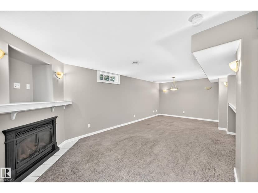 10715 133 ST NW — photo 36 of 40
