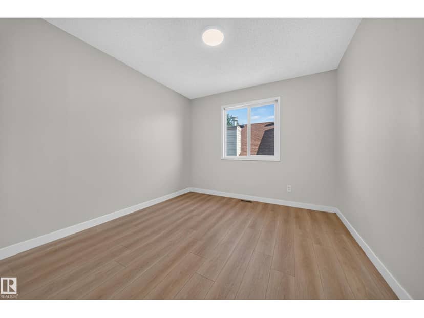 7836 7 Ave SW SW — photo 32 of 40