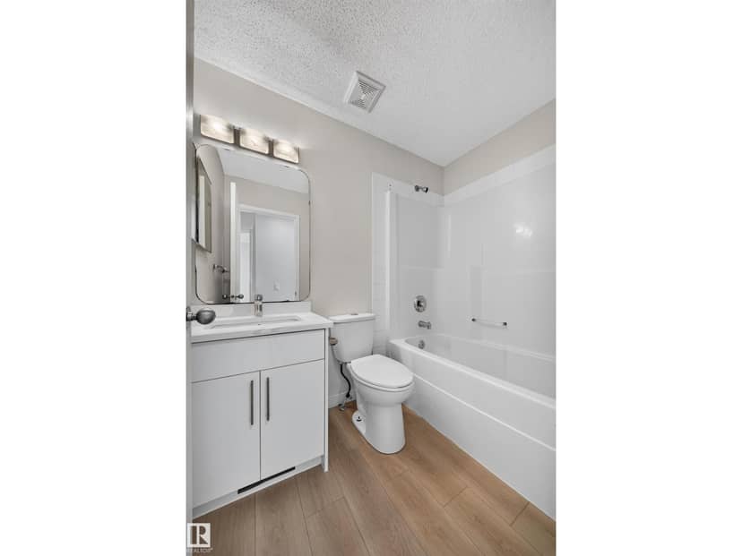 7836 7 Ave SW SW — photo 35 of 40