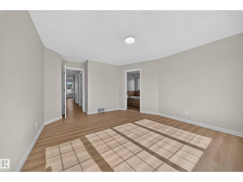 7836 7 Ave SW SW — photo 37 of 40