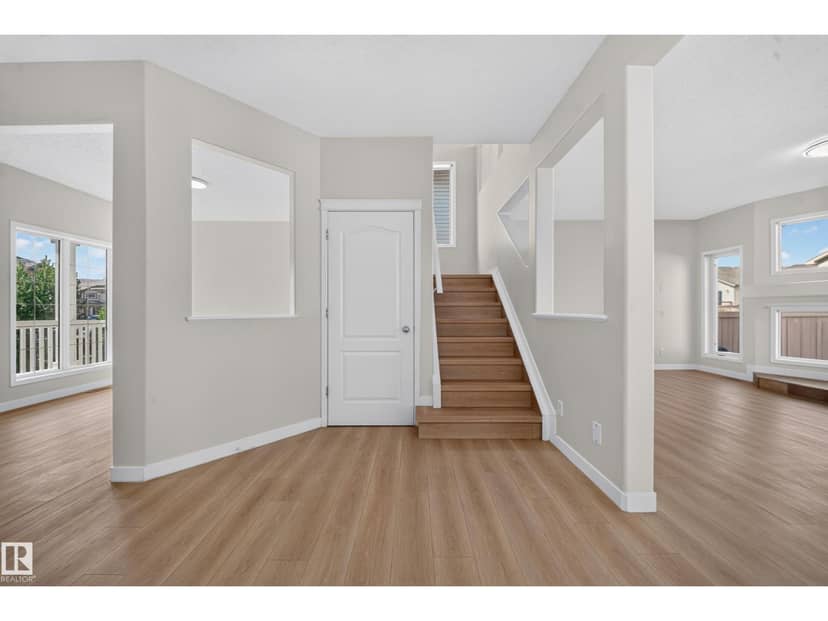 7836 7 Ave SW SW — photo 9 of 40