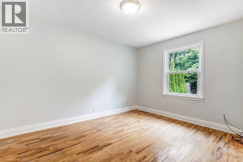 25 HENRY Street, Brantford, photo 7