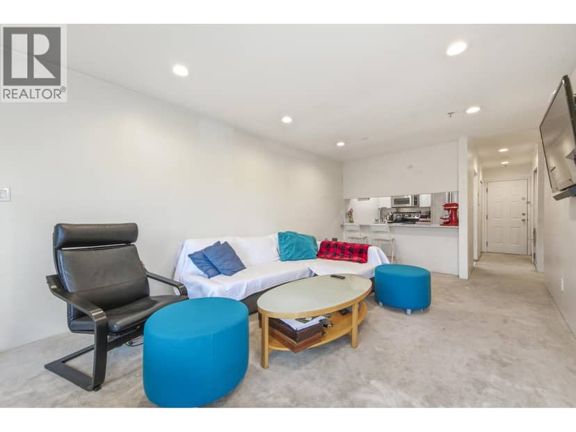107 3280 W BROADWAY, Vancouver, photo 2