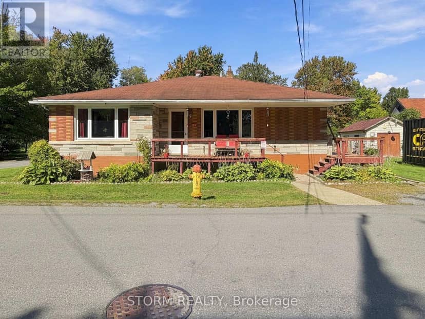 37 Oak Street, South Glengarry