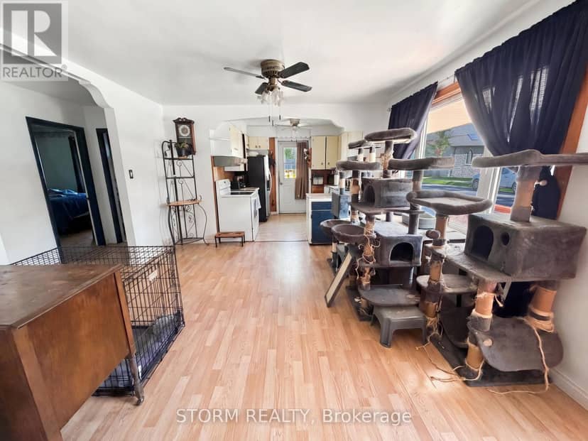 37 Oak Street — photo 12 of 21