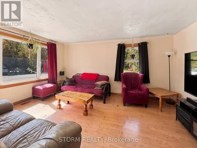 37 Oak Street — photo 13 of 21