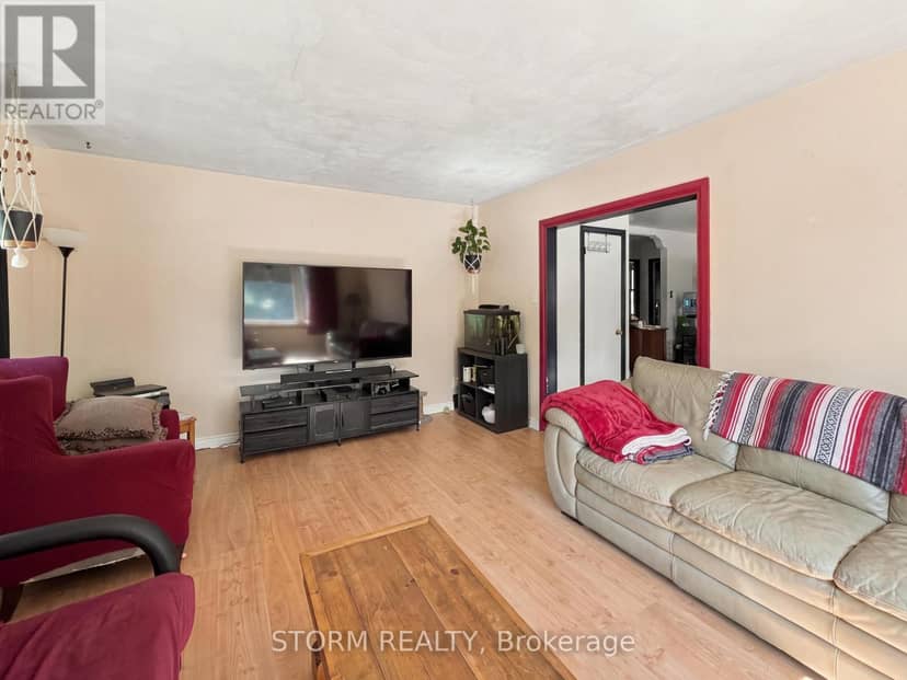 37 Oak Street — photo 14 of 21