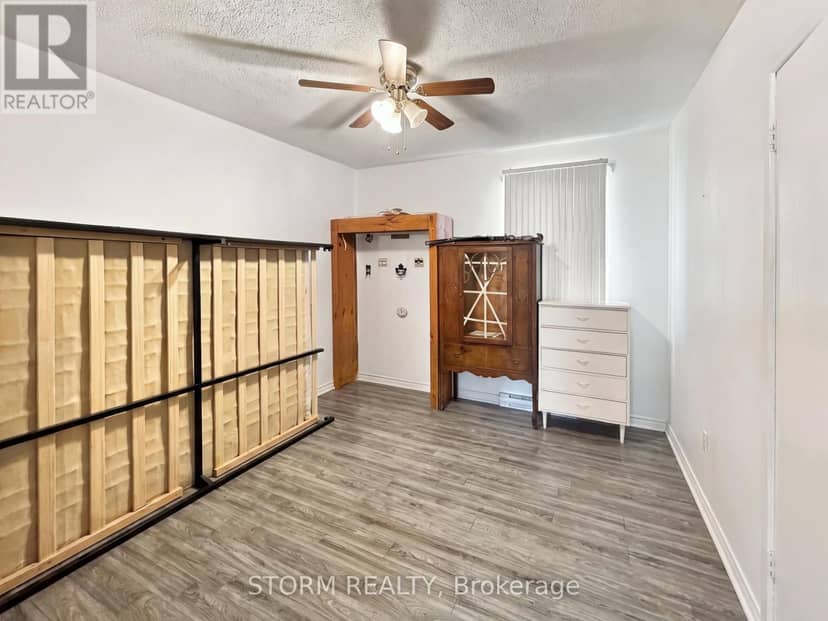 37 Oak Street — photo 16 of 21