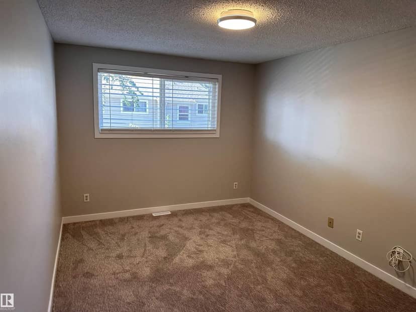 9G Clareview Vg NW — photo 19 of 25