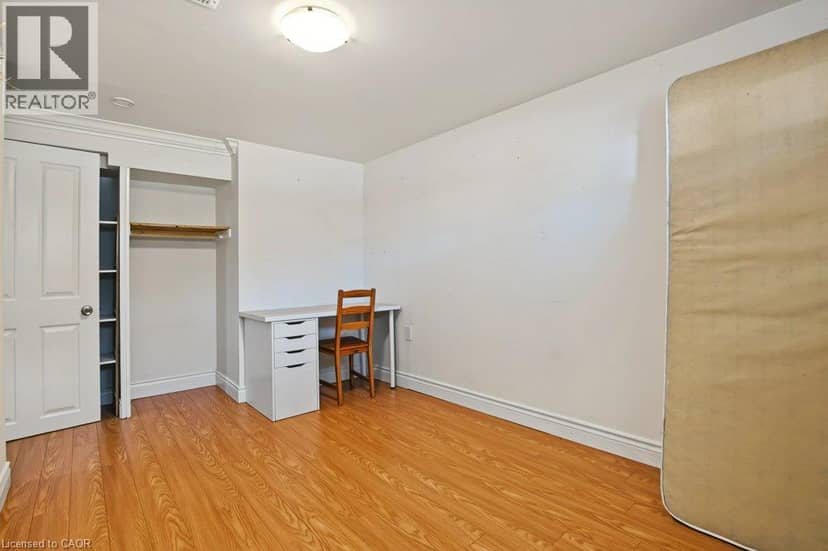 15 CARWYN Crescent — photo 34 of 40