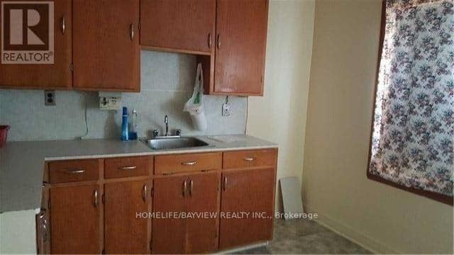 66 Roxborough Road — photo 11 of 14