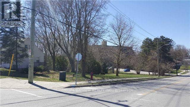 66 Roxborough Road — photo 4 of 14