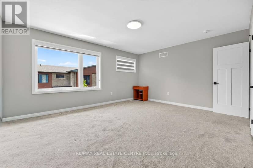 9 - 264 Blair Road — photo 33 of 40