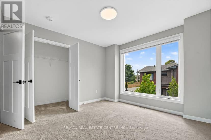 9 - 264 Blair Road — photo 40 of 40