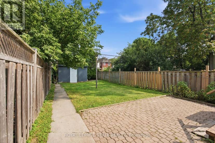 126 Niagara Street — photo 33 of 40